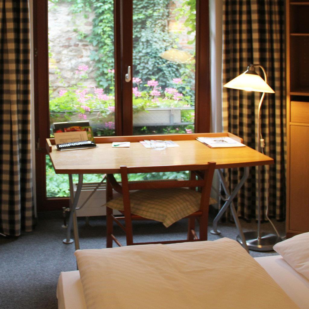 Hotel Agneshof Nurnberg Quarto foto